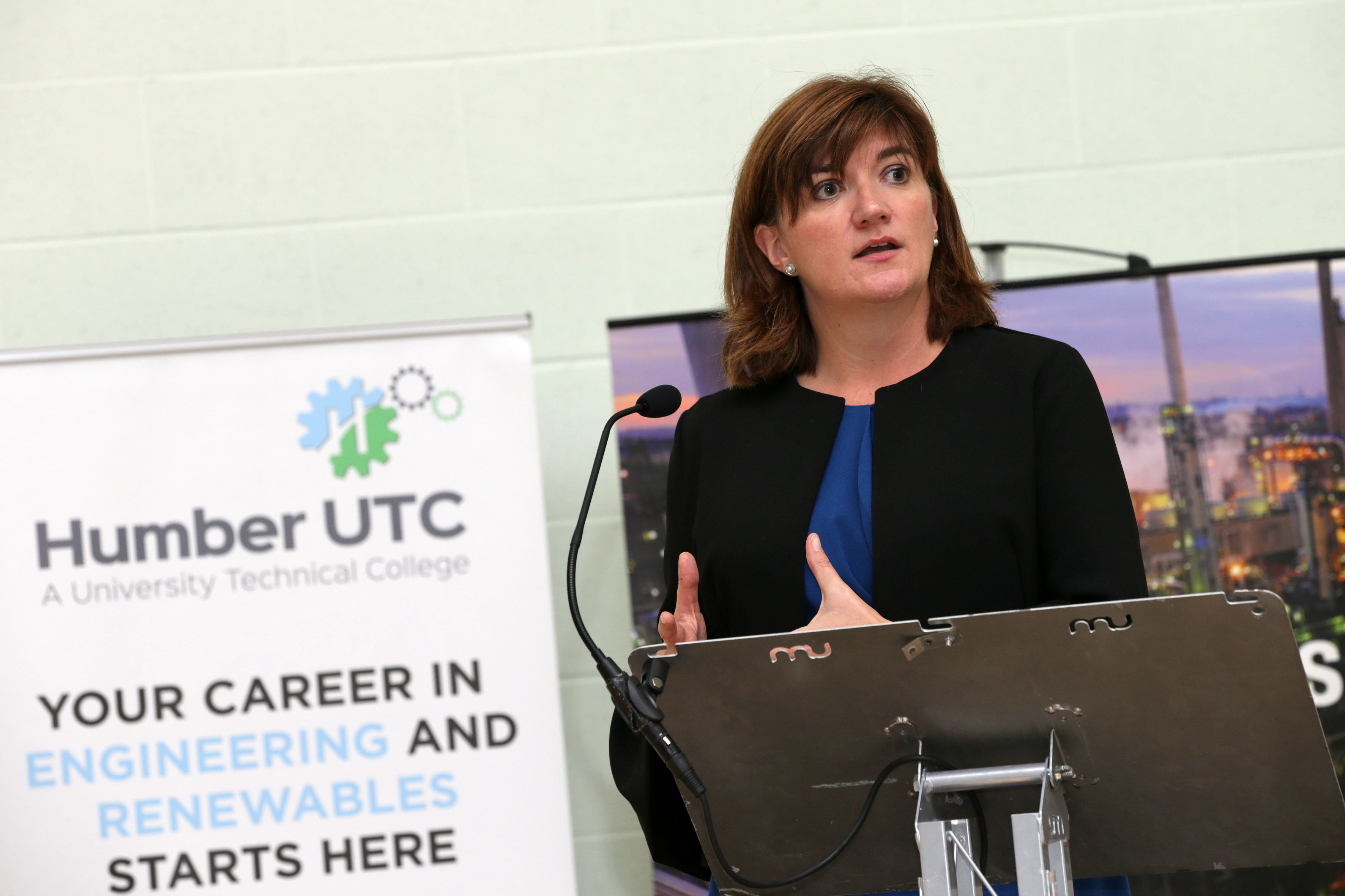 Humber UTC is visited by Rt. Hon Nicky Morgan MP
